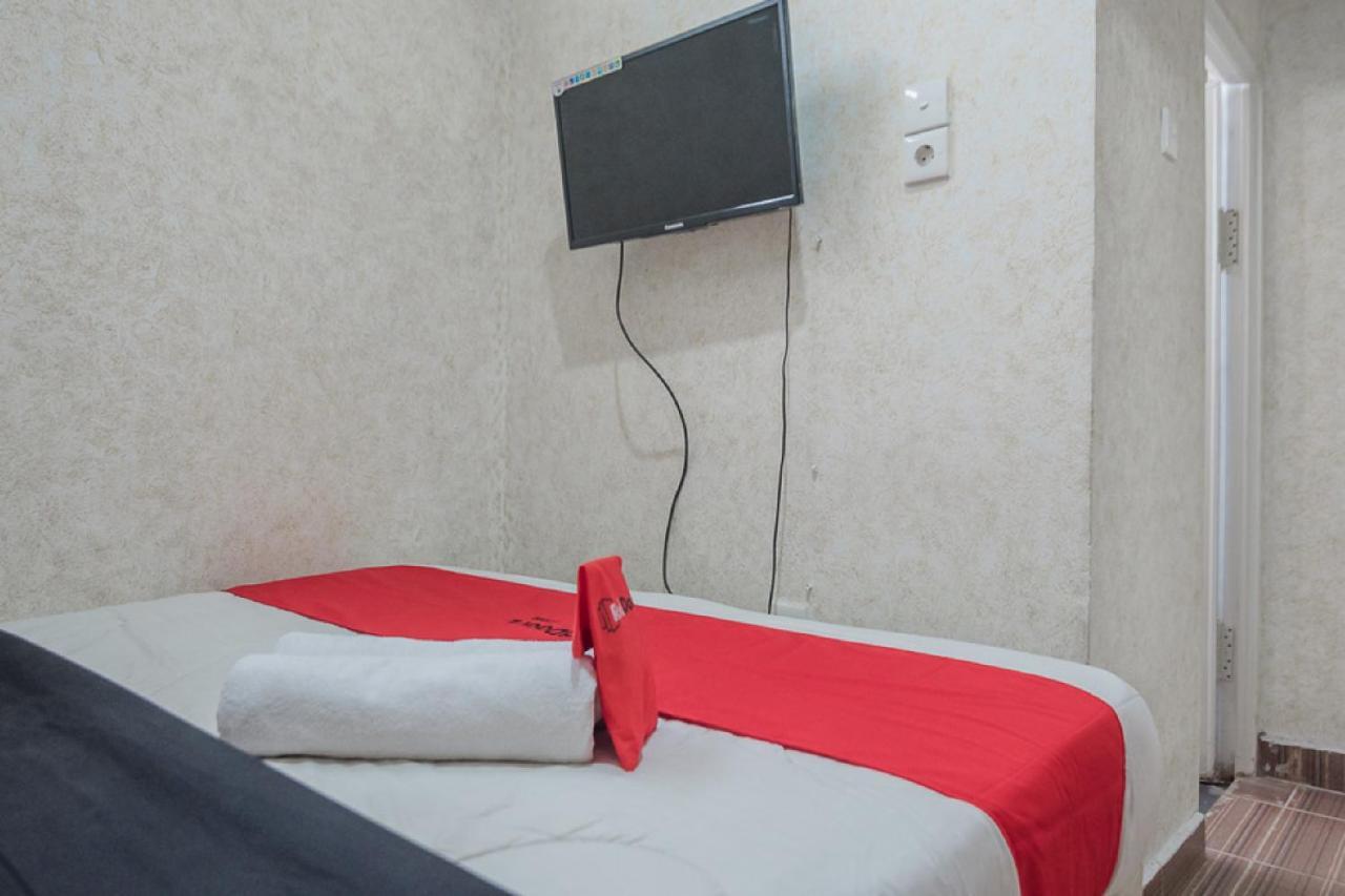 Reddoorz @ Jalan Ahmad Yani Jambi Hotel Exterior photo